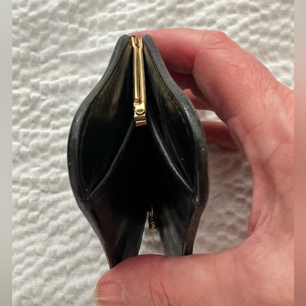 Gucci coin purse - Picture 6 of 11